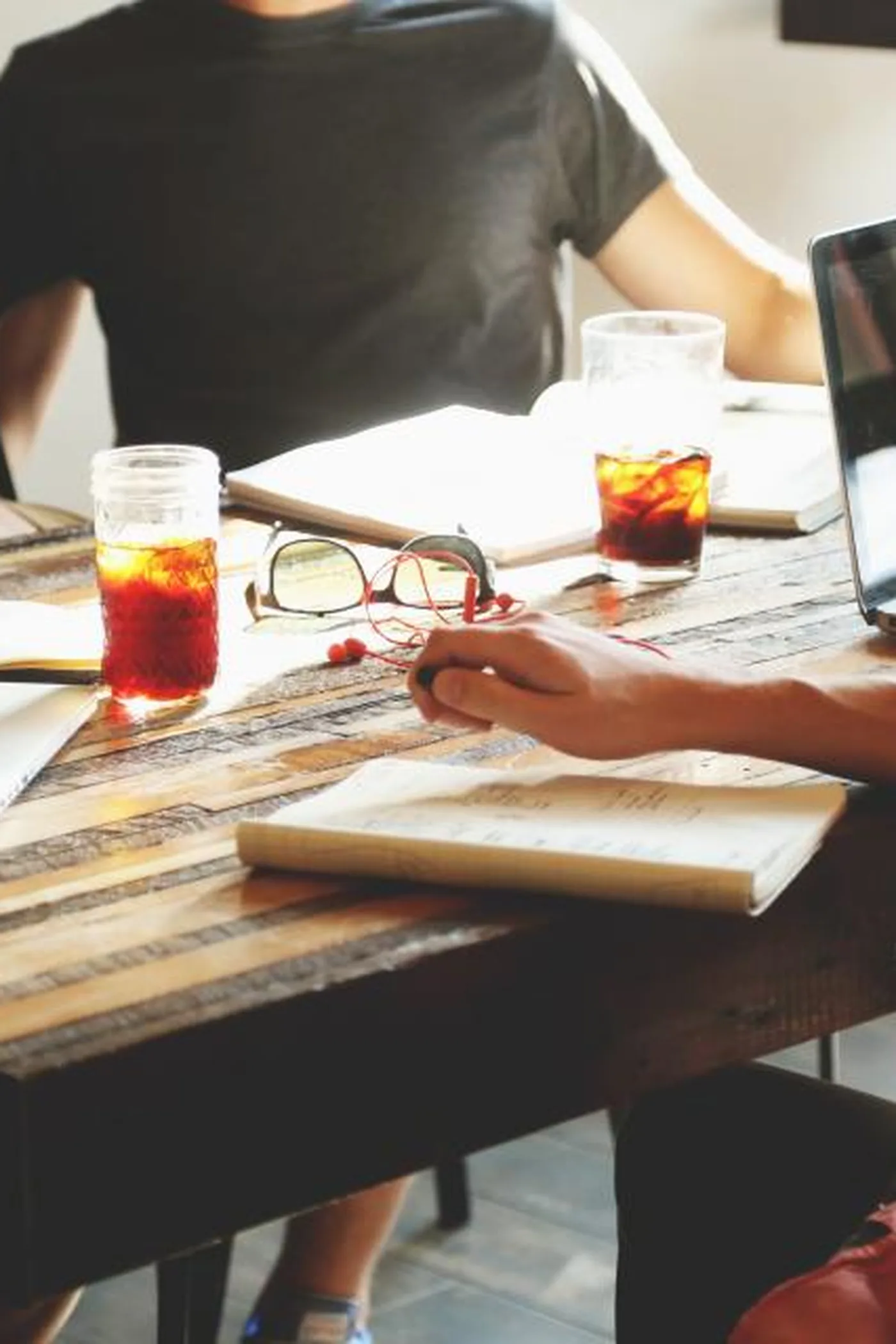 Stagiaires en échange lors d'une session de formation SJT